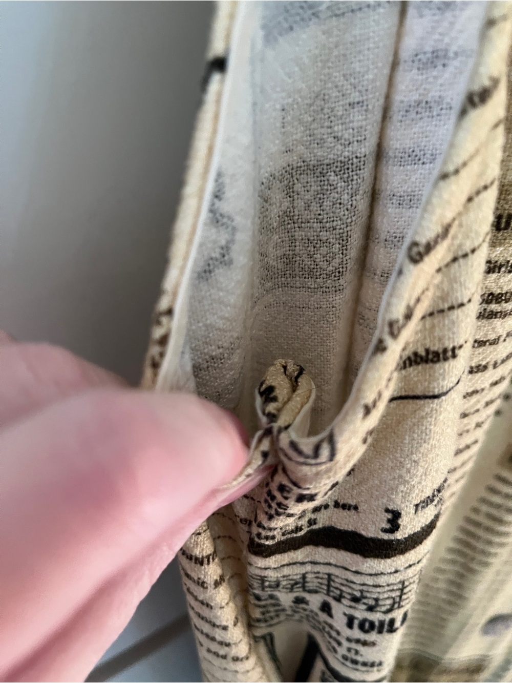 Fashion Brand Company 1X Sleeveless Newspaper-Print Shirt Dress in Yellow Pages - Picture 13 of 15